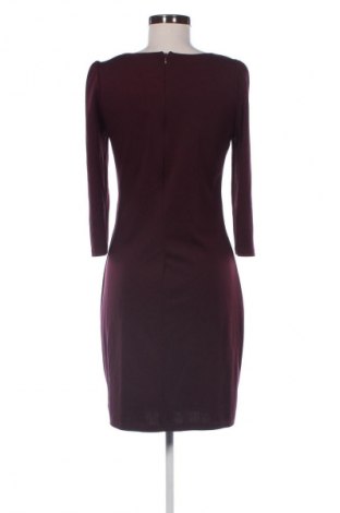 Šaty  VILA, Velikost M, Barva Červená, Cena  139,00 Kč