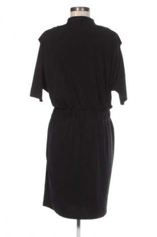 Рокля Y.A.S, Размер M, Цвят Черен, Цена 18,40 €