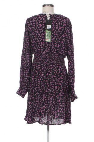 Kleid Y.A.S, Größe L, Farbe Mehrfarbig, Preis 24,99 €