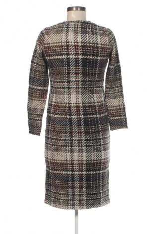 Рокля Zara, Размер M, Цвят Многоцветен, Цена 5,11 €