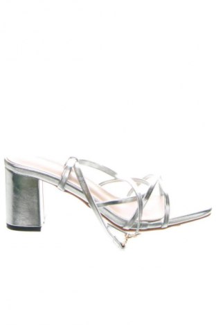 Σανδάλια Unbranded, Μέγεθος 39, Χρώμα Ασημί, Τιμή 5,11 €