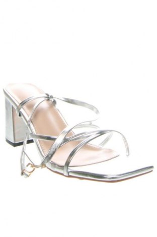 Σανδάλια Unbranded, Μέγεθος 39, Χρώμα Ασημί, Τιμή 5,11 €