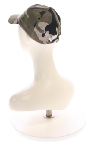 Шапка Buffalo, Цвят Многоцветен, Цена 7,67 €