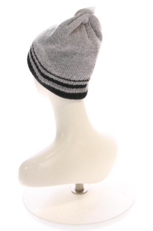 Hut X-Mail, Farbe Mehrfarbig, Preis 5,99 €