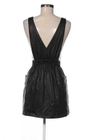 Сукман Pull&Bear, Размер S, Цвят Черен, Цена 8,18 €