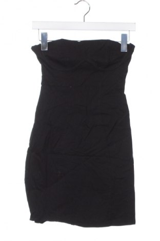 Рокля Bershka, Размер S, Цвят Черен, Цена 8,18 €