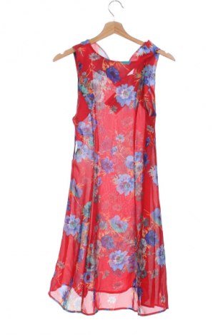 Šaty  Logo, Velikost M, Barva Vícebarevné, Cena  49,00 Kč