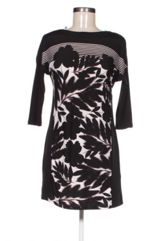 Šaty  Wallis, Velikost S, Barva Vícebarevné, Cena  129,00 Kč