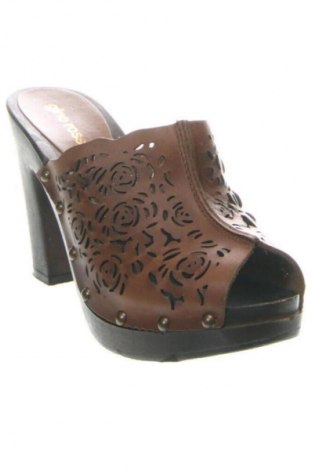 Γυναικείες παντόφλες Gino Rossi, Μέγεθος 38, Χρώμα Καφέ, Τιμή 24,99 €