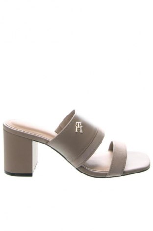 Papuci Tommy Hilfiger, Mărime 37, Culoare Bej, Preț 449,99 Lei, #134796068