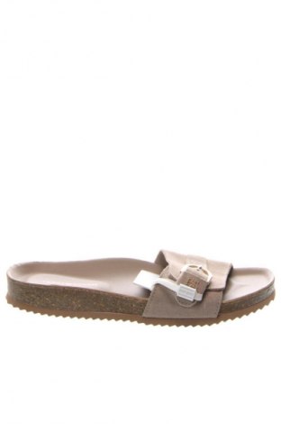 Чехли Tommy Hilfiger, Размер 40, Цвят Бежов, Цена 86,91 €