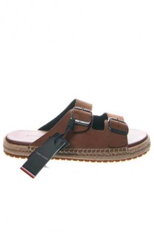 Japonki Tommy Hilfiger, Rozmiar 43, Kolor Brązowy, Cena 452,99 zł