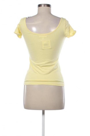 Damen Shirt Bershka, Größe L, Farbe Gelb, Preis € 5,99