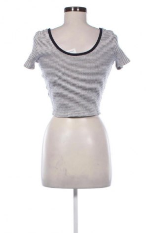 Дамска блуза Bershka, Размер L, Цвят Многоцветен, Цена 4,60 €