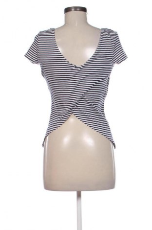 Dámská halenka Bershka, Velikost M, Barva Vícebarevné, Cena  199,00 Kč