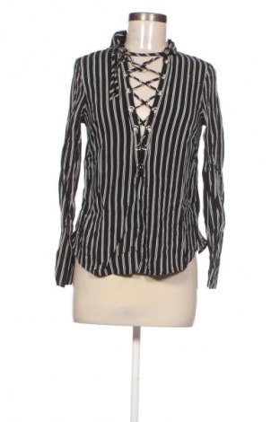 Дамска блуза H&M Divided, Размер S, Цвят Многоцветен, Цена 7,98 €