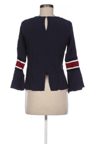 Γυναικεία μπλούζα In Front, Μέγεθος S, Χρώμα Πολύχρωμο, Τιμή 2,99 €