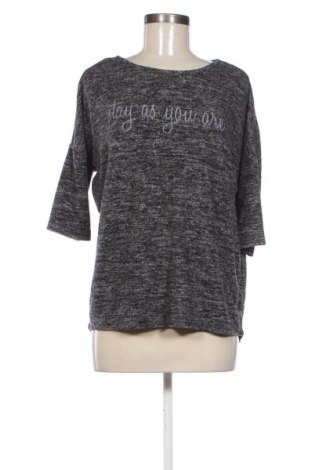 Дамска блуза Janina, Размер M, Цвят Черен, Цена 2,04 €