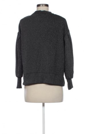 Dámská halenka Pull&Bear, Velikost S, Barva Vícebarevné, Cena  79,00 Kč