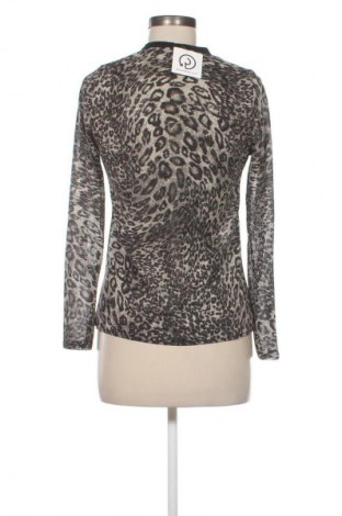 Dámská halenka Sisters, Velikost M, Barva Vícebarevné, Cena  49,00 Kč