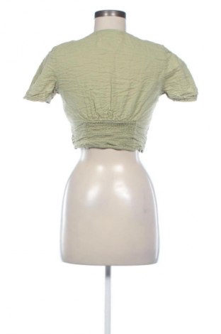 Дамска блуза Stradivarius, Размер M, Цвят Зелен, Цена 7,66 €