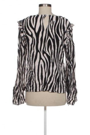 Дамска блуза Unbranded, Размер M, Цвят Многоцветен, Цена 5,11 €