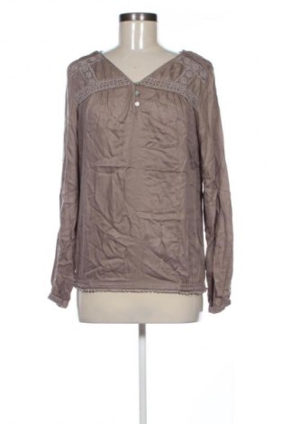 Bluzka damska Yessica, Rozmiar M, Kolor Kolorowy, Cena 6,99 zł