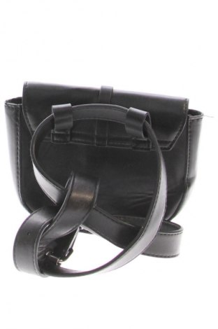 Dámská kabelka  Bershka, Barva Černá, Cena  241,00 Kč