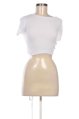 Дамска тениска Fb Sister, Размер M, Цвят Бял, Цена 2,55 €