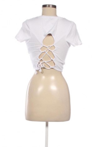 Дамска тениска Fb Sister, Размер M, Цвят Бял, Цена 2,55 €