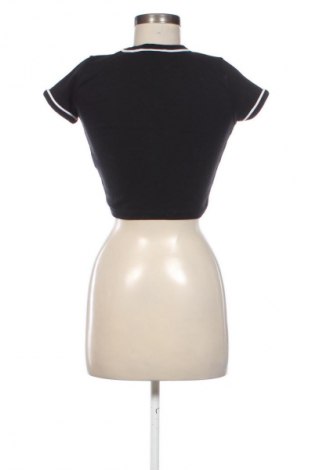 Дамска тениска Pull&Bear, Размер M, Цвят Многоцветен, Цена 10,23 €