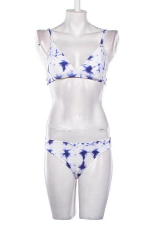 Дамски бански Cupshe, Размер M, Цвят Многоцветен, Цена 11,75 €