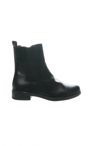 Дамски боти About You, Размер 39, Цвят Черен, Цена 18,40 €