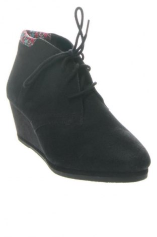 Дамски боти Adidas Neo, Размер 37, Цвят Черен, Цена 160,77 €