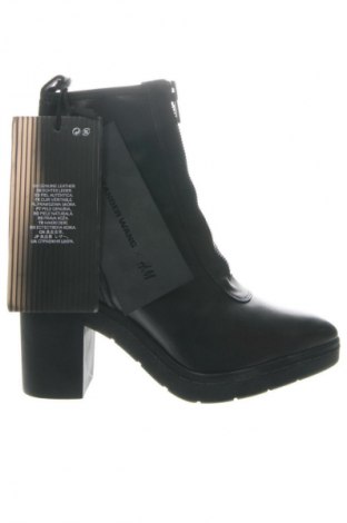Дамски боти Alexander Wang For H&M, Размер 41, Цвят Черен, Цена 72,93 €