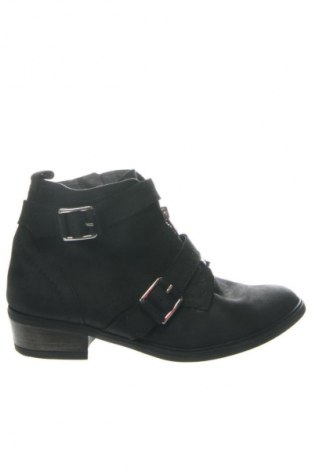 Дамски боти Bata, Размер 37, Цвят Черен, Цена 17,38 €