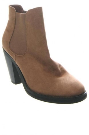 Дамски боти Closer By Chaussea, Размер 38, Цвят Кафяв, Цена 30,75 €