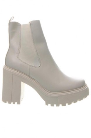 Дамски боти Madden Girl, Размер 39, Цвят Екрю, Цена 42,94 €