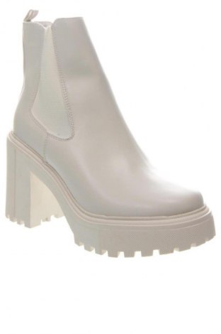 Дамски боти Madden Girl, Размер 39, Цвят Екрю, Цена 42,94 €