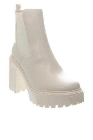 Дамски боти Madden Girl, Размер 38, Цвят Бял, Цена 37,32 €