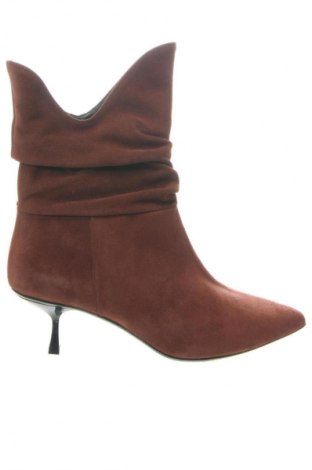 Dámské boty  NCUB, Velikost 36, Barva Hnědá, Cena  2 279,00 Kč