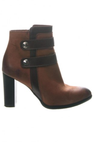 Дамски боти Simen, Размер 38, Цвят Кафяв, Цена 39,88 €