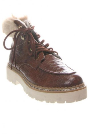 Дамски боти Tamaris, Размер 38, Цвят Кафяв, Цена 28,78 €