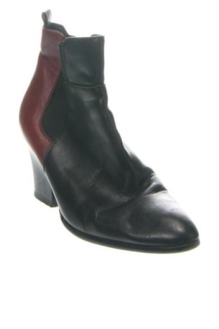 Дамски боти Tamaris, Размер 37, Цвят Многоцветен, Цена 18,40 €