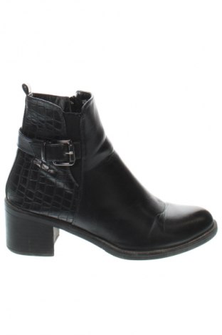 Дамски боти Unbranded, Размер 40, Цвят Черен, Цена 10,65 €