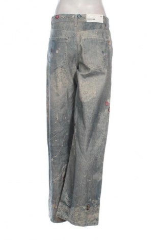 Damskie jeansy Bershka, Rozmiar M, Kolor Kolorowy, Cena 123,99 zł