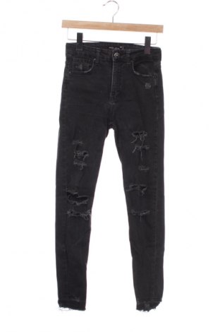 Damskie jeansy Bershka, Rozmiar S, Kolor Czarny, Cena 24,99 zł