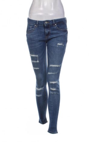 Dámské džíny  Bershka, Velikost M, Barva Modrá, Cena  99,00 Kč