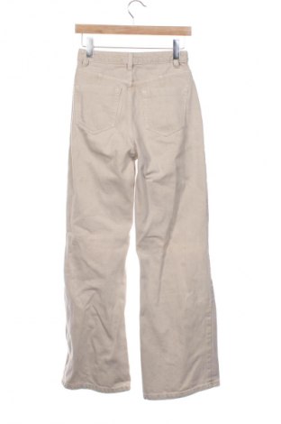 Дамски дънки Bershka, Размер S, Цвят Бежов, Цена 17,90 €