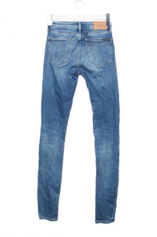 Дамски дънки Calvin Klein Jeans, Размер XS, Цвят Син, Цена 24,54 €